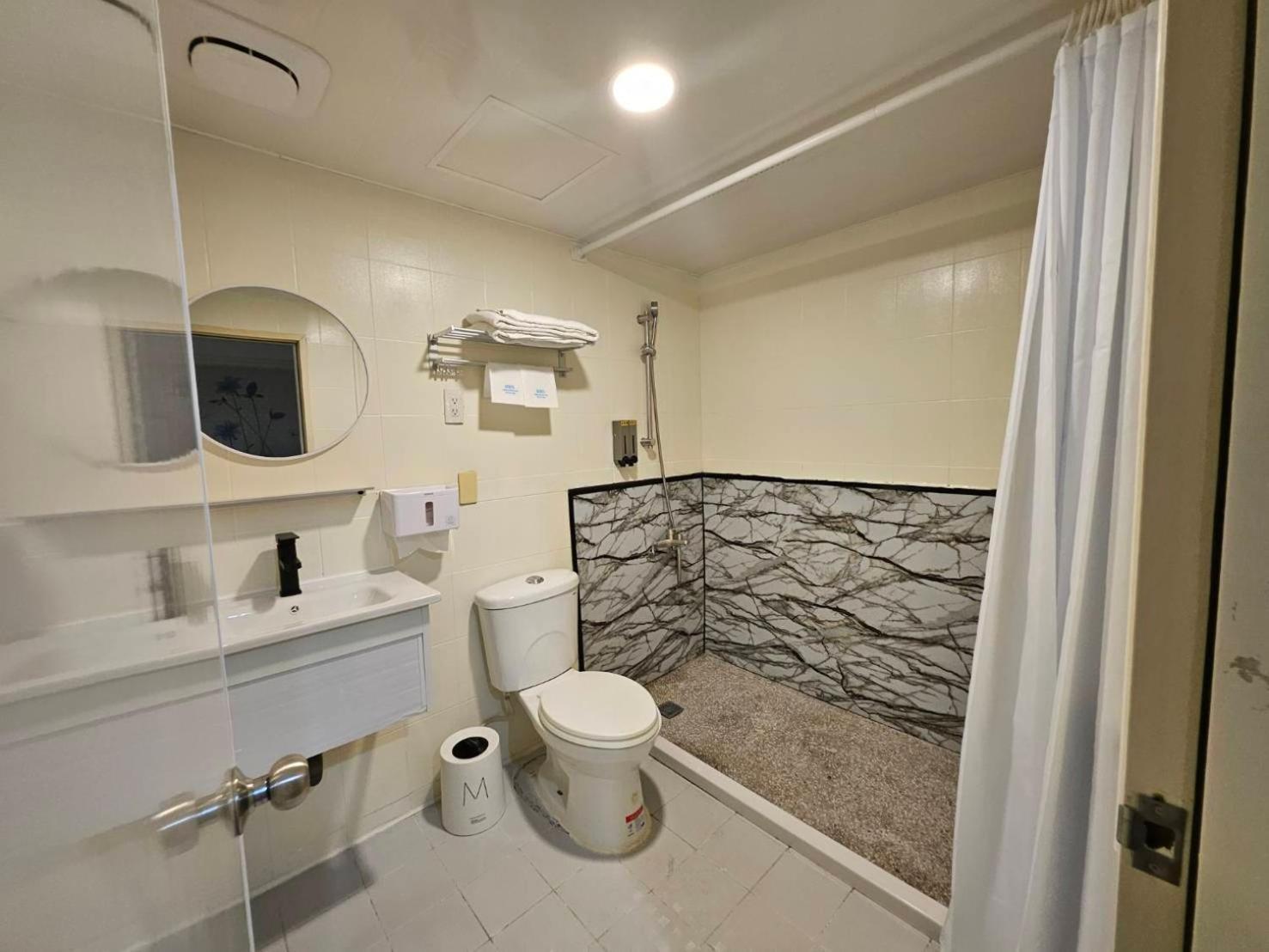 Joy Garden Hotel 카오슝 외부 사진